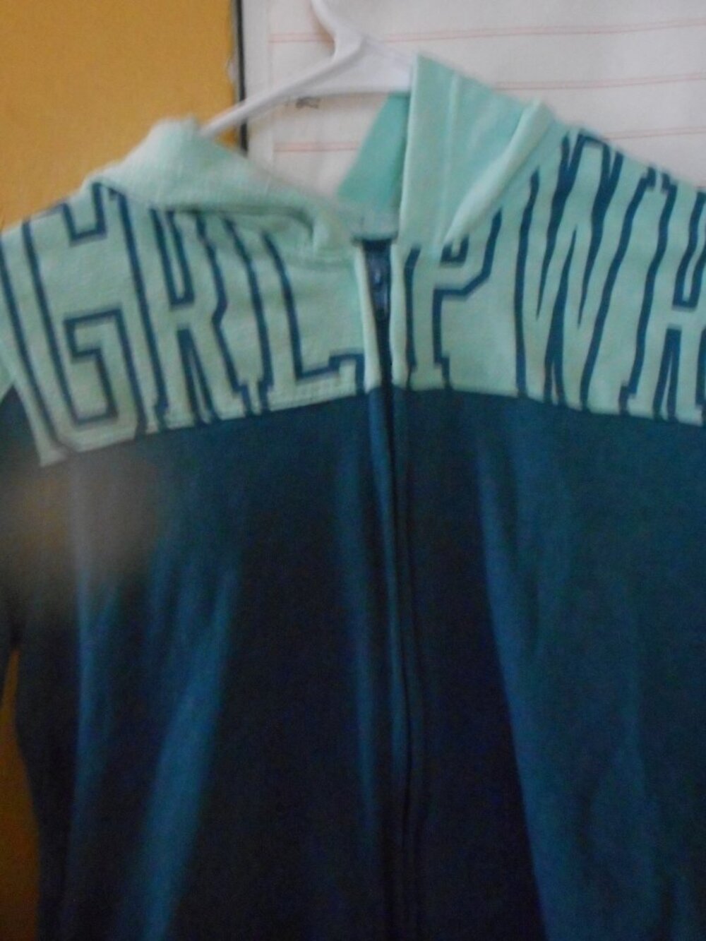 XERSION- zipper front, hoodie, GIRL POWER size L